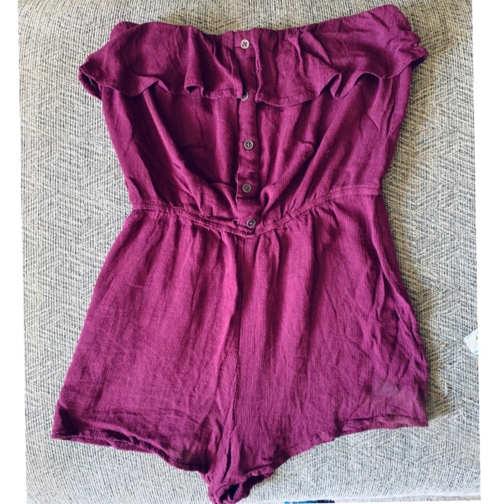 Strapless maroon romper